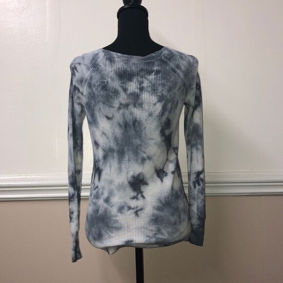 American Eagle Blue and White Tie Dye Sweater - Picture 2 of 3